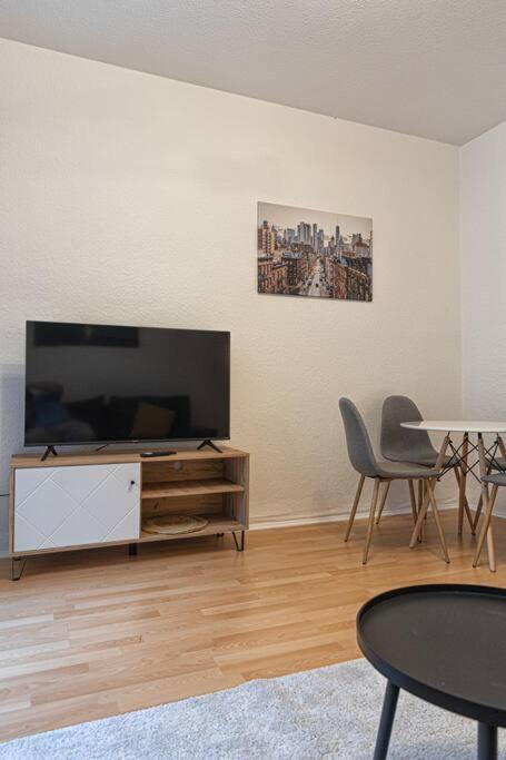 Blue Chili 23 - Modern, Zentral, Mit Balkon Apartment Magdeburg Exterior photo
